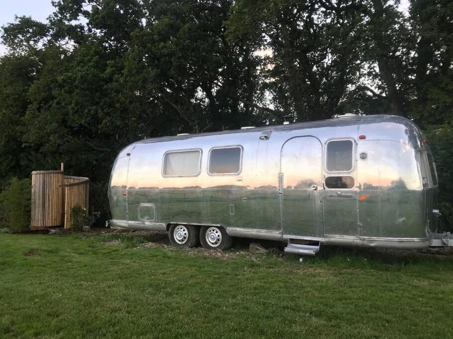 Airstream, Vintage American Caravan & Hottub Ashburton Kültér fotó